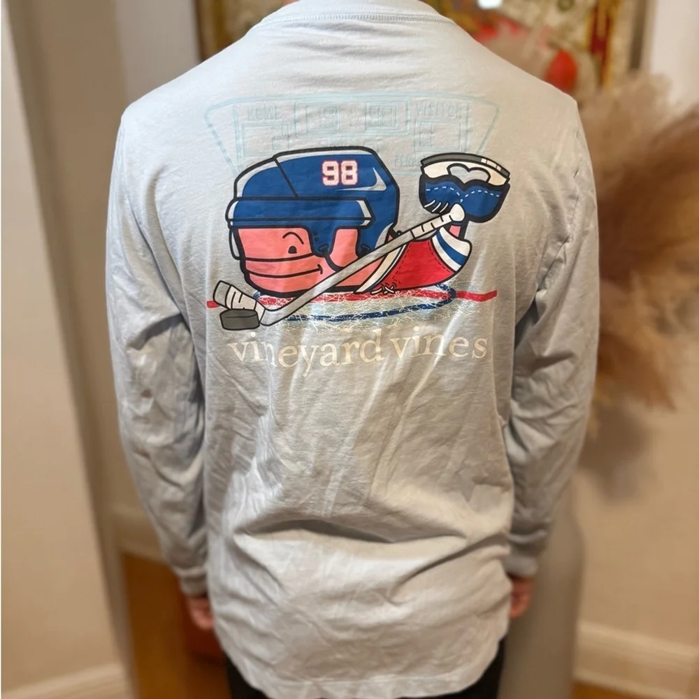 Pre owned , Boys, Vineyard vines long sleeve pocket tee . Hockey, size Large 16.
